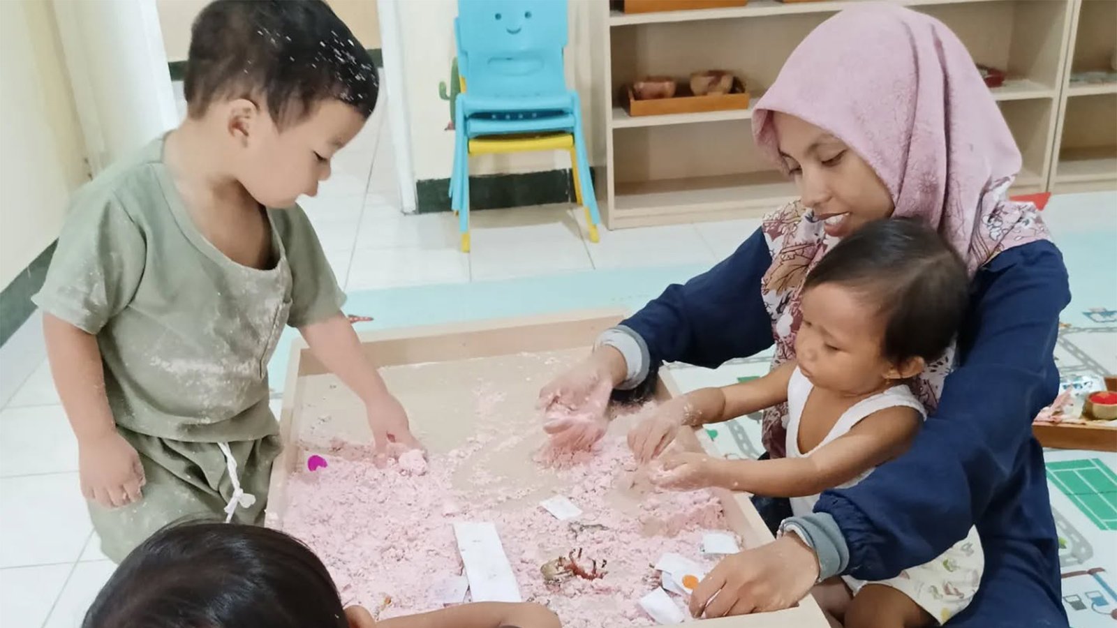 Foto-pijar-pesona-anak-daycare1